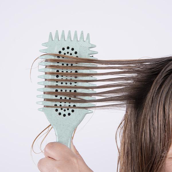 HULA WAVES · CURLY METHOD CEPILLO PARA RIZOS